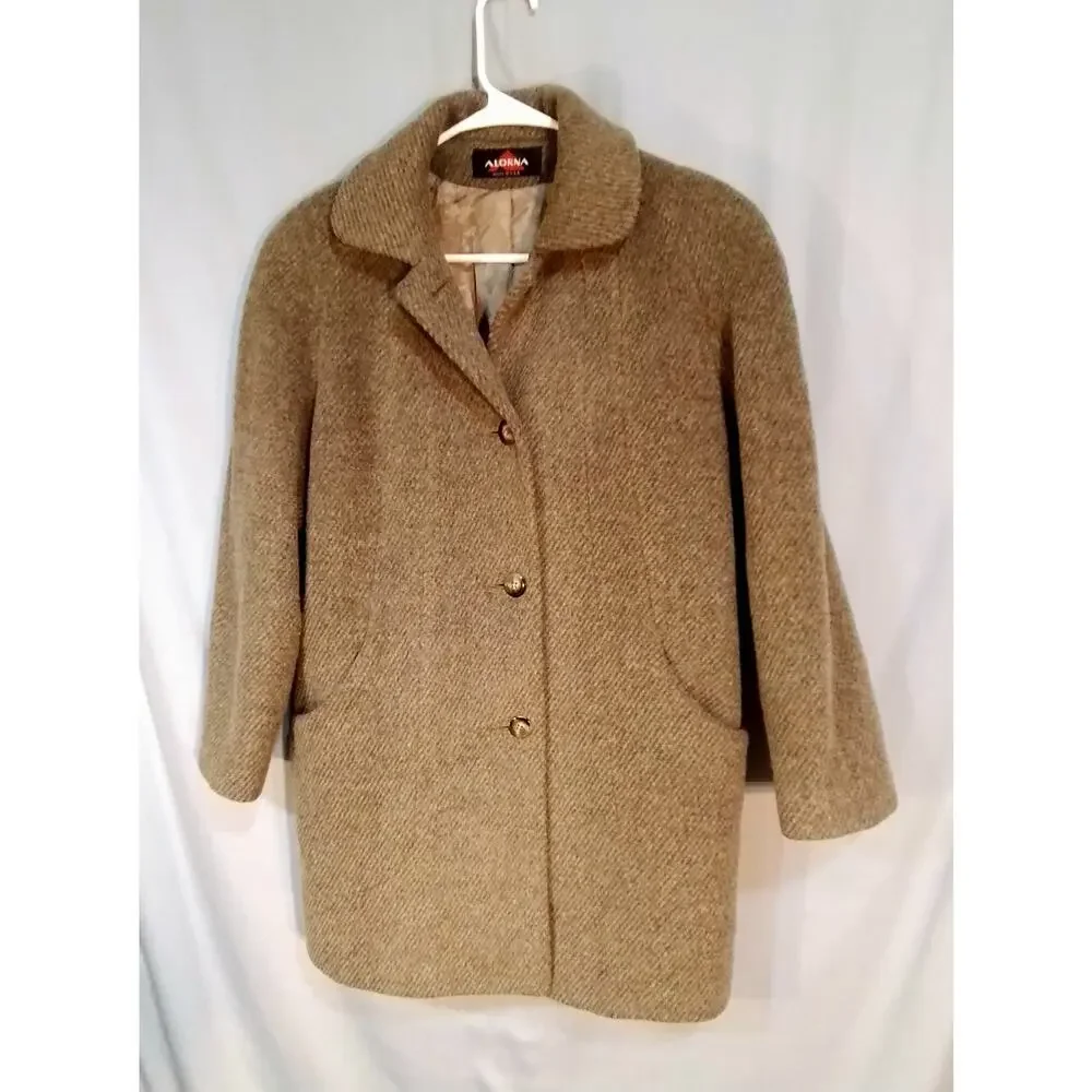 Alorna womens vintage brown coat.